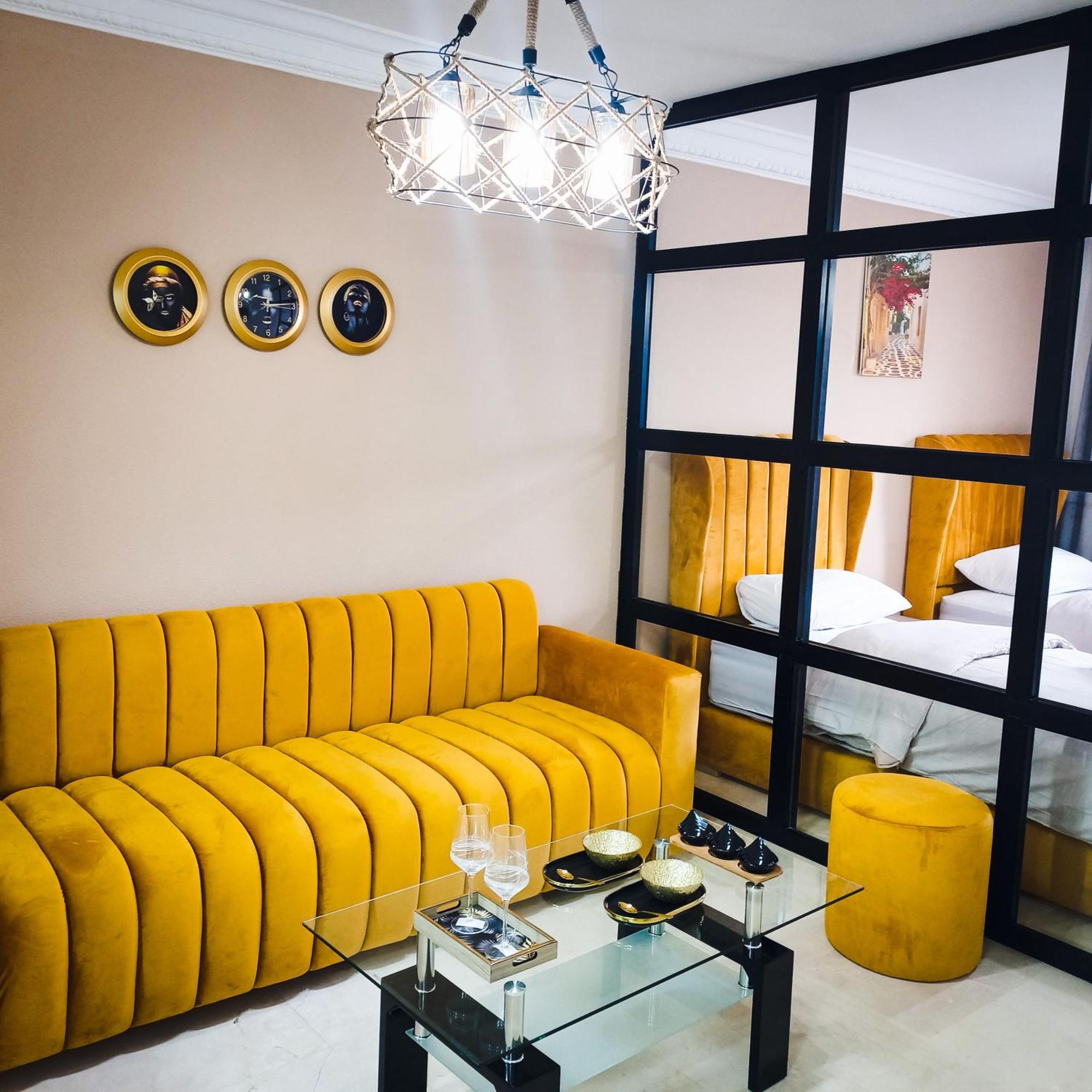 Nouveau Appartement Au Plein Centre Ville En Face Hilton & La Gare De Train Tgv M2 Tangier Exterior photo